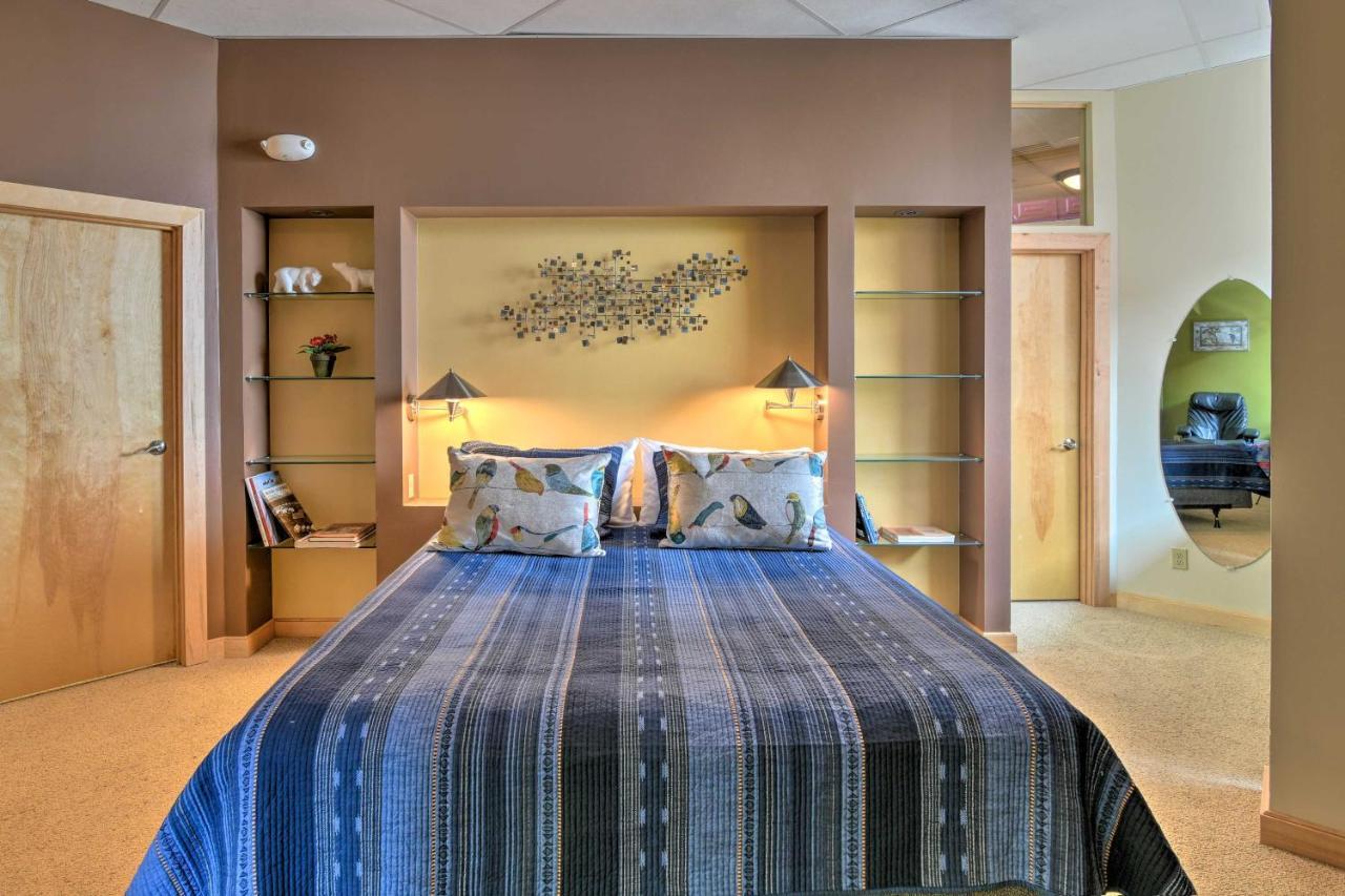 Idyllic Dtwn Anchorage Condo With Fireplace! Exterior photo